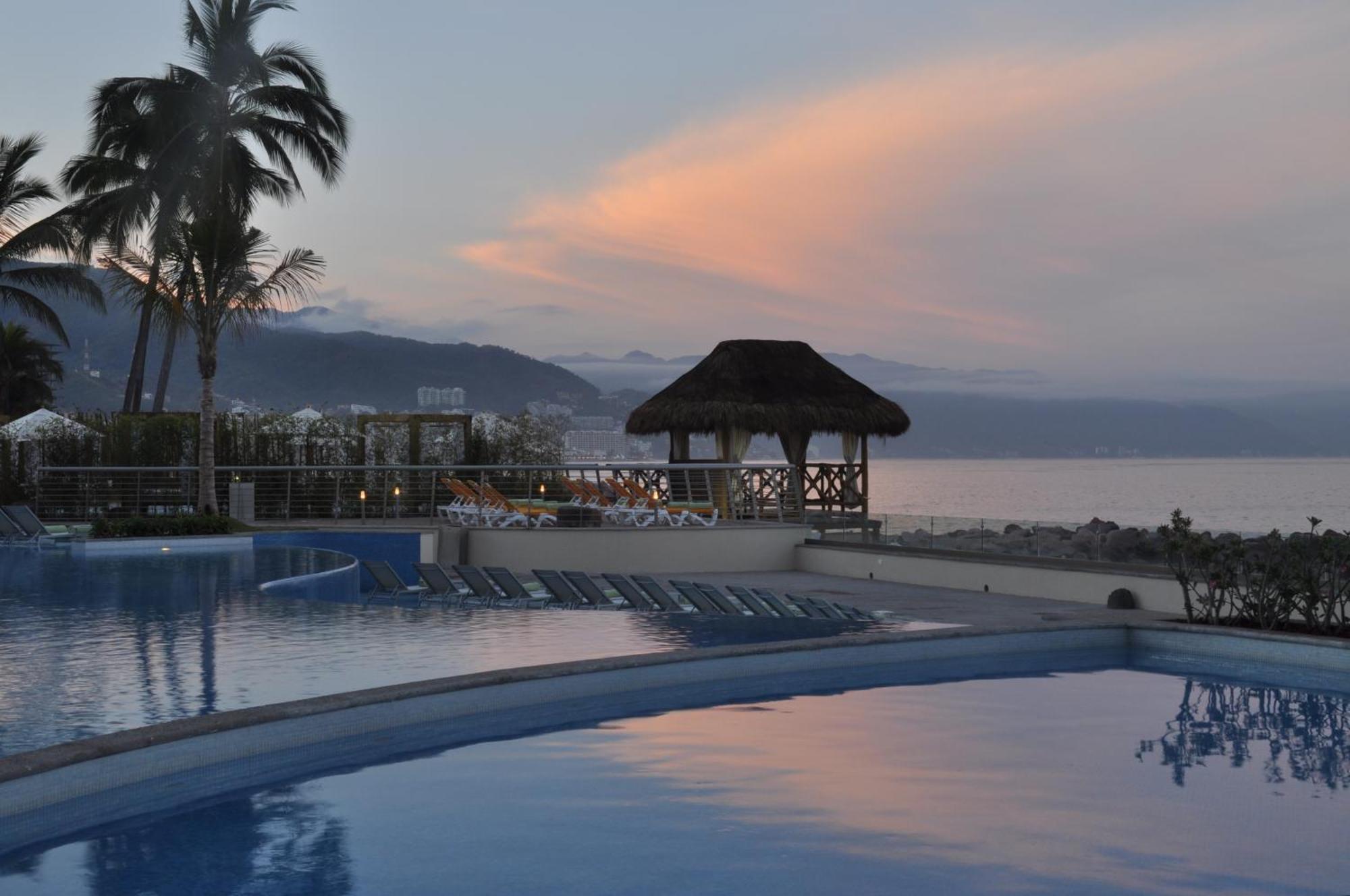 Sunset Plaza Beach Resort Puerto Vallarta All Inclusive Ngoại thất bức ảnh